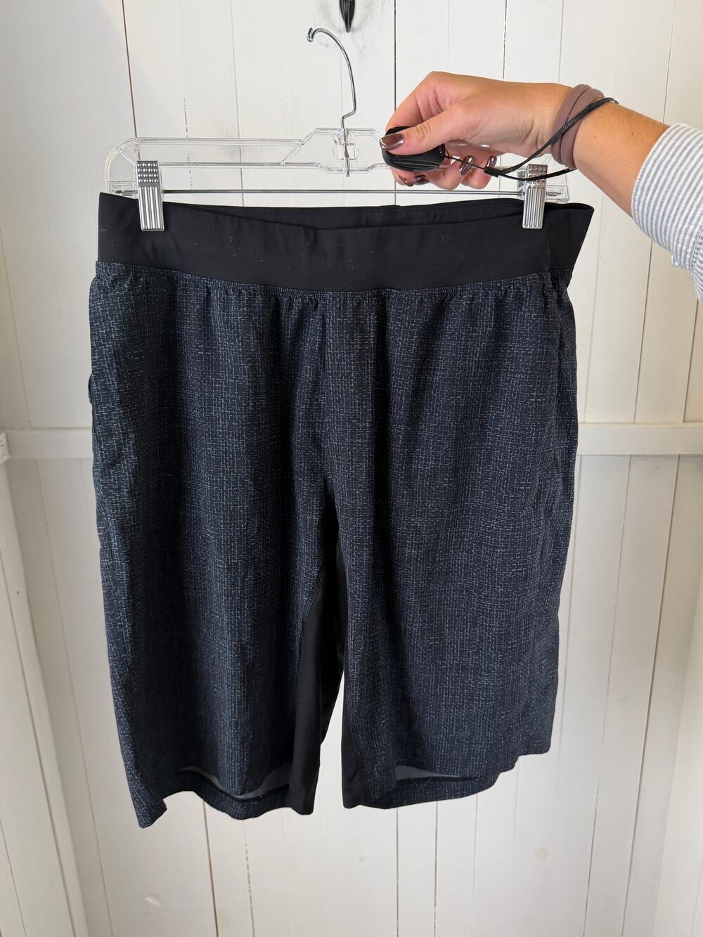 Lululemon Men's Blue Athletic Activewear Shorts Size M